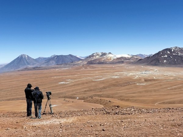 Az Atacama sivatag mindent látó szemei film 2013 Kritikák videók