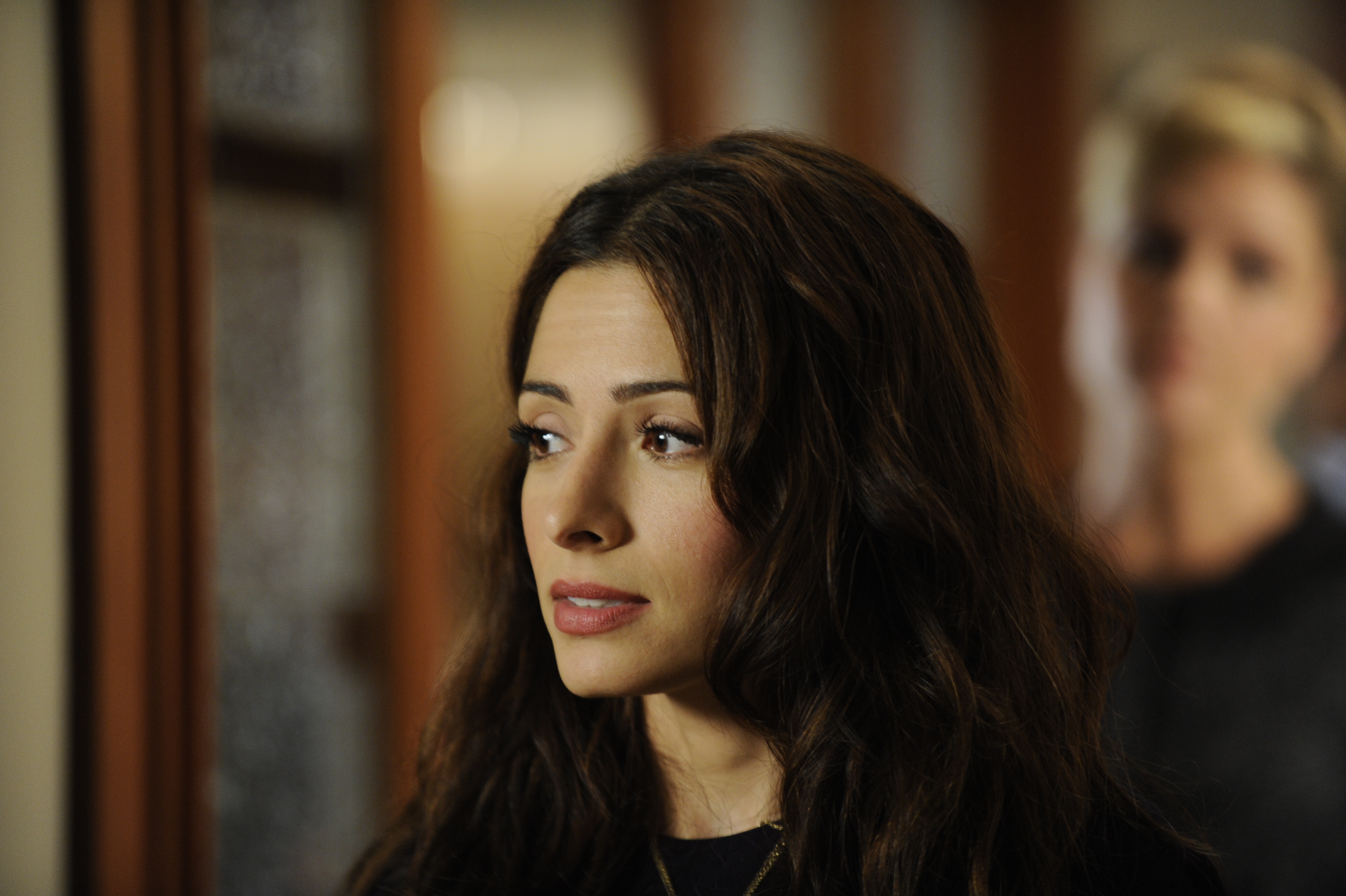 Films Et Séries Tv Avec Sarah Shahi Sarah Shahi | Filmek, képek, díjak | Személyiség adatlap | Mafab.hu