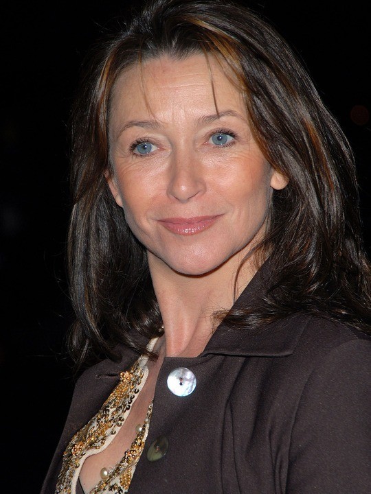 Cherie Lunghi Images