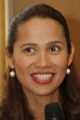 Maricel Laxa