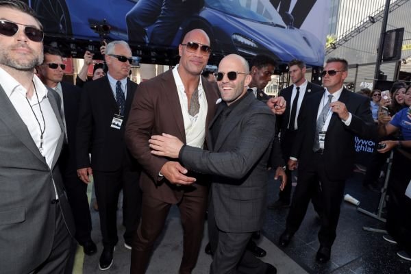 Dwayne Johnson Filmek Képek Díjak Személyiség Adatlap Mafabhu